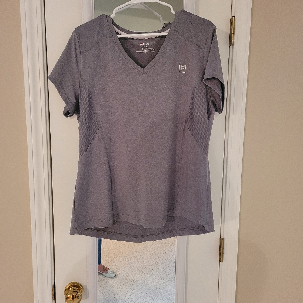 Filas workout shirt